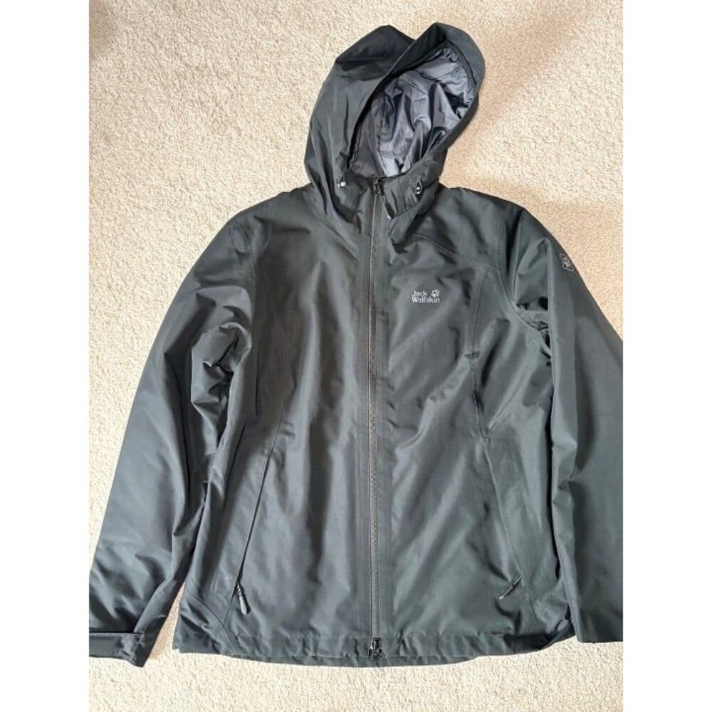 Jack Wolfskin Women's Insulated Rain Jacket -- like new